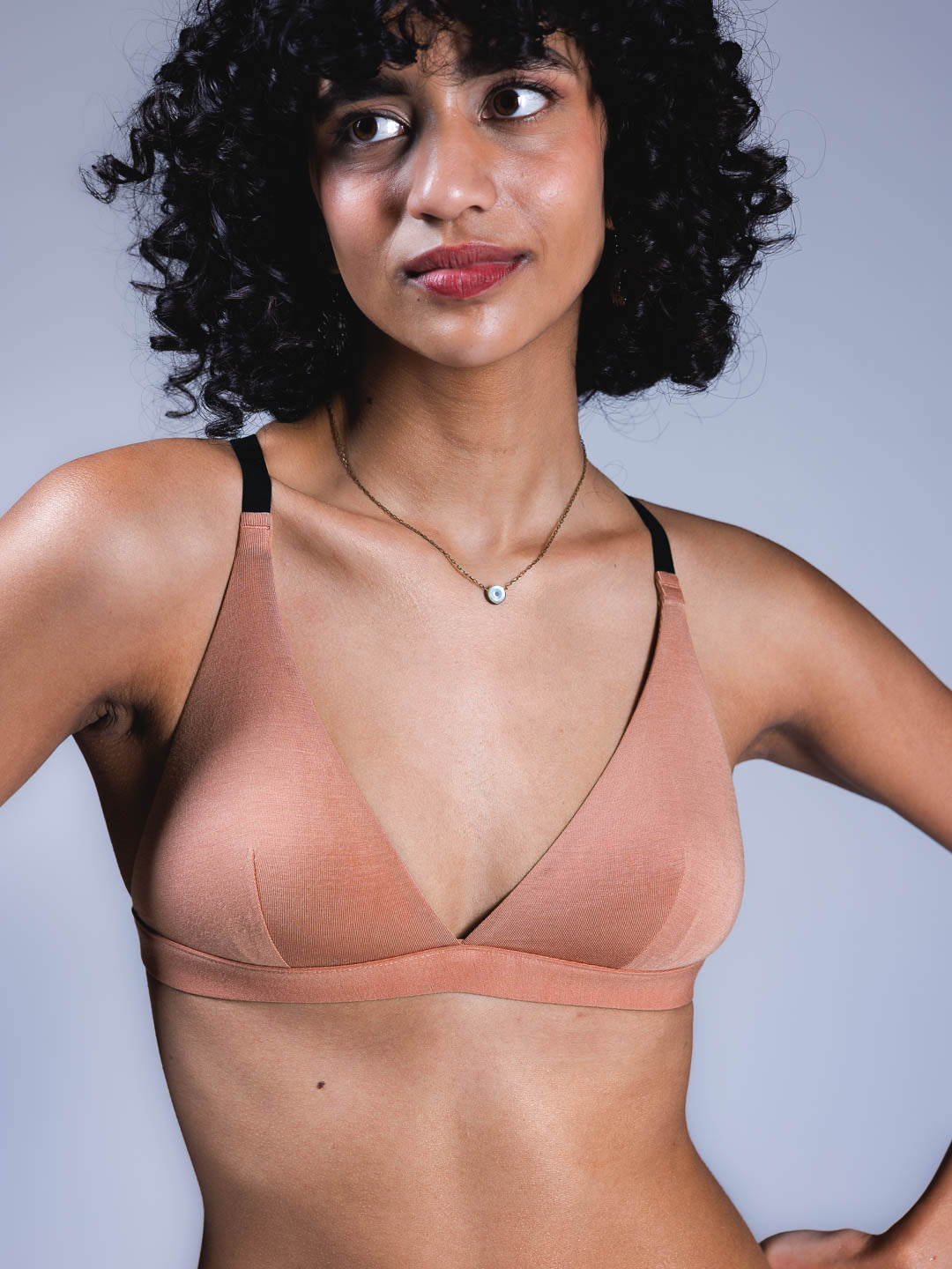 Nude triangle bra in a shaping fabric - SILHOUETTE